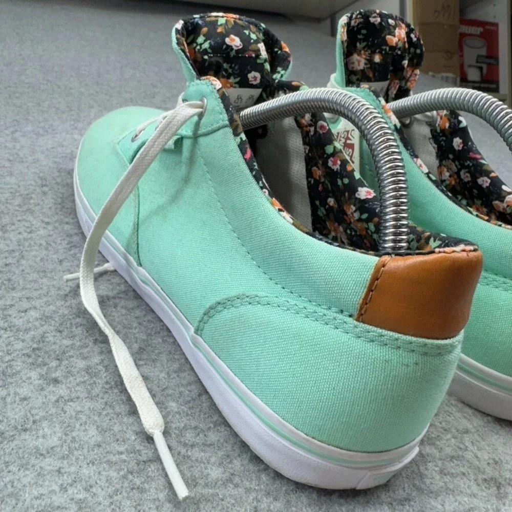 Vans Chauffeur SF Shoes 11 Mint Green Floral Canvas Boat Sneakers NWT Surf *READ